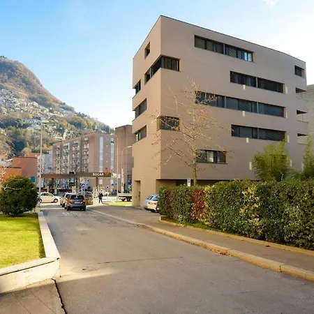 New Plaza 2 Apartment
