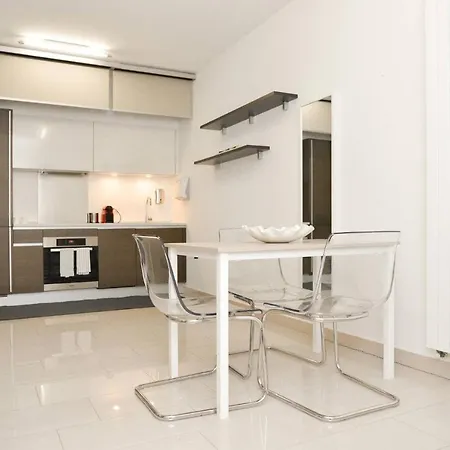 New Plaza 2 Apartment