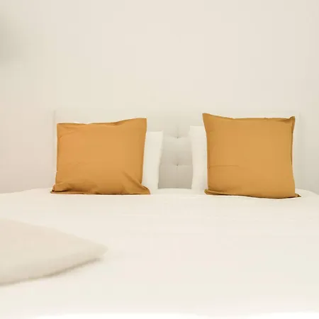 Central Plaza Apartment 1 In Lugano