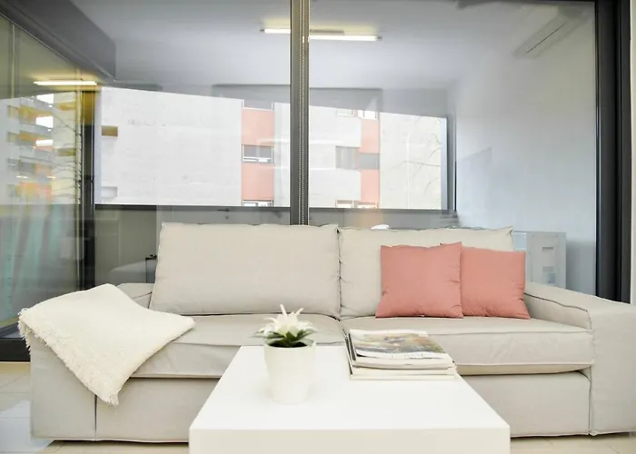 New Plaza -2 * לוגאנו